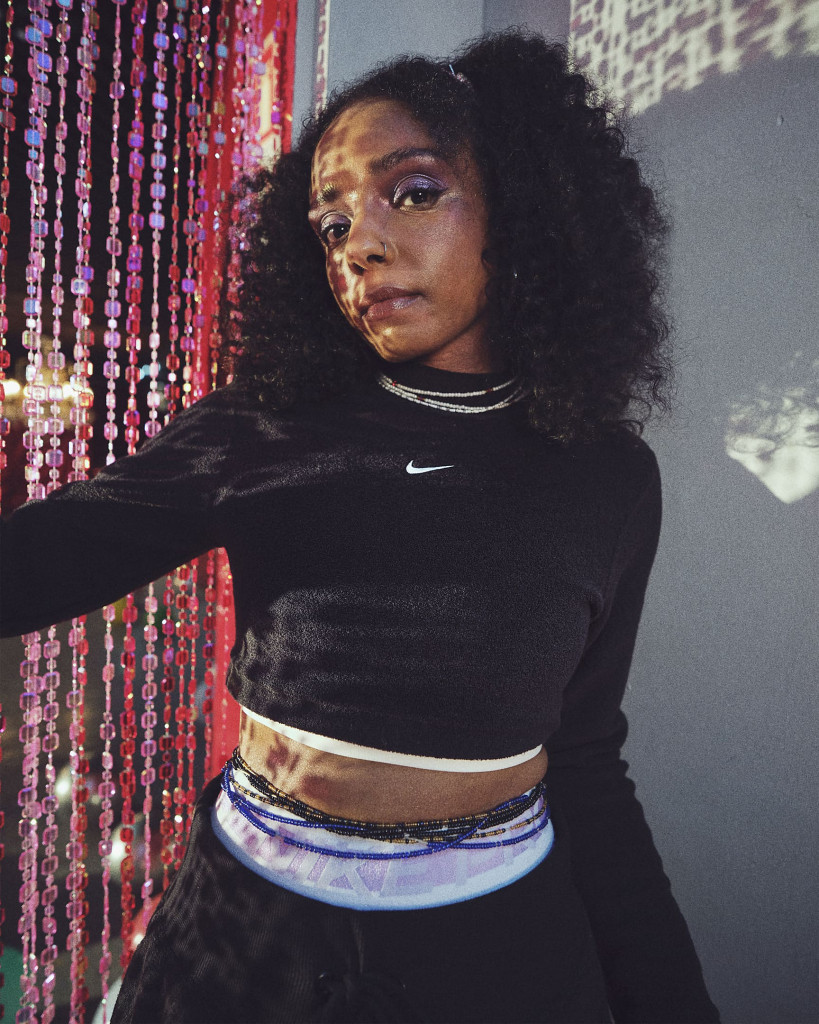 Bluza Nike W Nsw Phnx Plsh Ls Crop Top FN3619-010